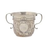 A Victorian Charles II replica silver porringer, with beaded handles, 95mm, by J E Wilmot,