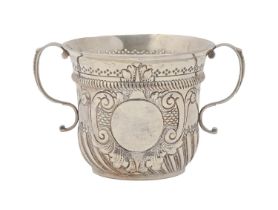 A Victorian Charles II replica silver porringer, with beaded handles, 95mm, by J E Wilmot,