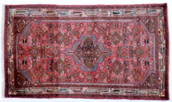 A Persian rug, 160 x 98cm