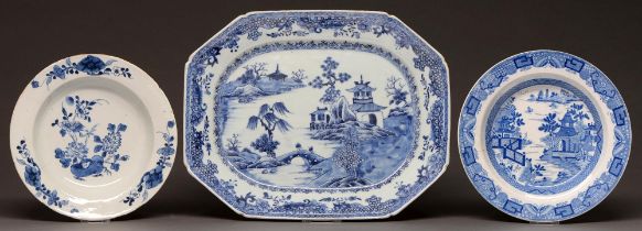 A Chinese export blue and white dish, late 18th c, painted with figures on a bridge in a river