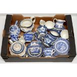 Miscellaneous Booths Real Old Willow pattern tea ware, various, further Willow pattern dinner and