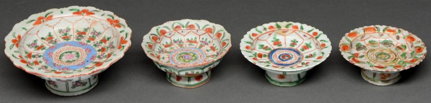 Four Thai-market Chinese famille rose stands, 19th c, 11 and 16.5cm diam