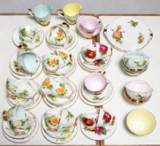 Paragon Grand Gala pattern tea ware, mid-20th c, printed marks, etc Good condition. Please note