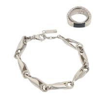 A Mont Blanc silver rotating ring and bracelet, 37g, ring size N Good condition