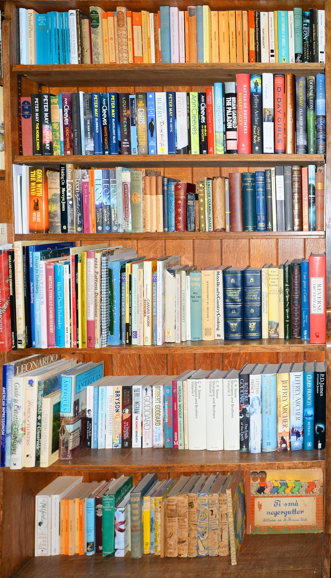 Books. Six shelves of general stock, including textiles and antique embroidery reference, Nancy - Image 7 of 7