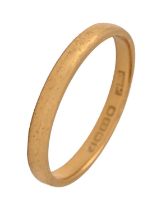 A 22ct gold wedding ring, Birmingham 1939, 2.6g, size L Good condition