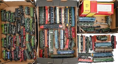Model railways. A quantity of Hornby, Tri-ang, Lima and other diesel and steam locomotives and