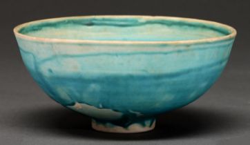 Studio ceramics. Edmund de Waal CBE (1964 - ) - Bowl, thrown and glazed porcelain, 12cm diam