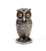 An Edwardian silver owl desk seal. Maker Sampson Mordan & Co Ltd, Chester 1906,