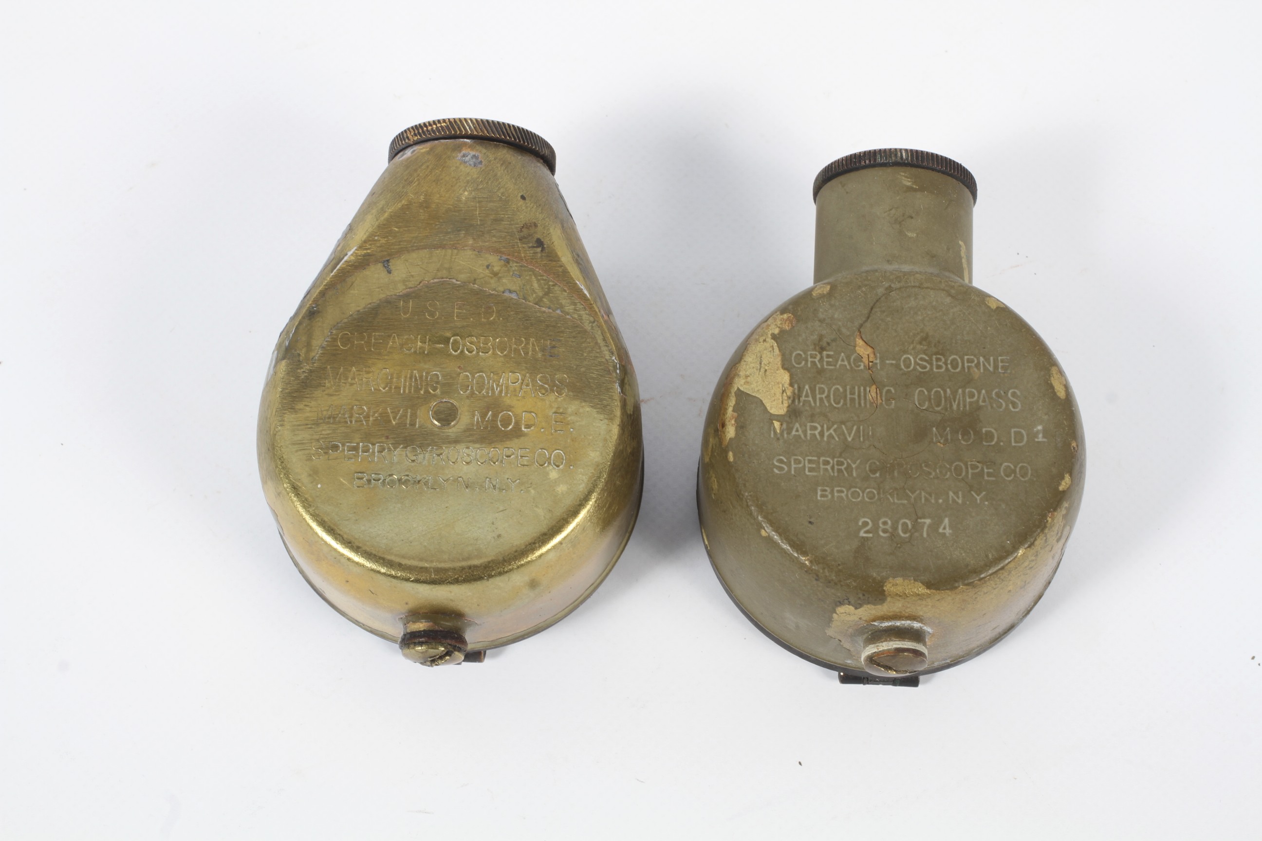 Two WWI period Creach-Osbourne handheld marching compasses. Made by the Sperry Gyroscope Co. - Image 2 of 2