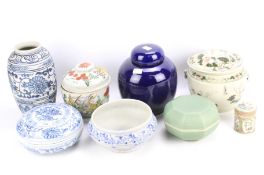 Eight assorted pieces of Chinese and Chinese style ceramics.