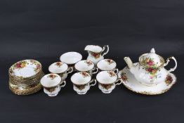A quantity of Royal Albert 'Old Country Roses' tea set service.