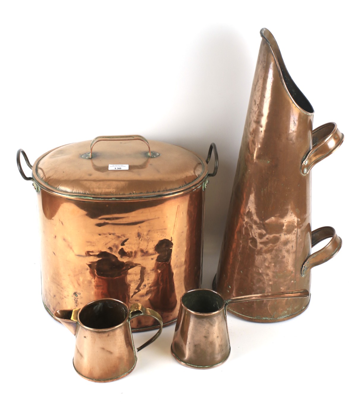 Four assorted vintage copper kitchenalia.