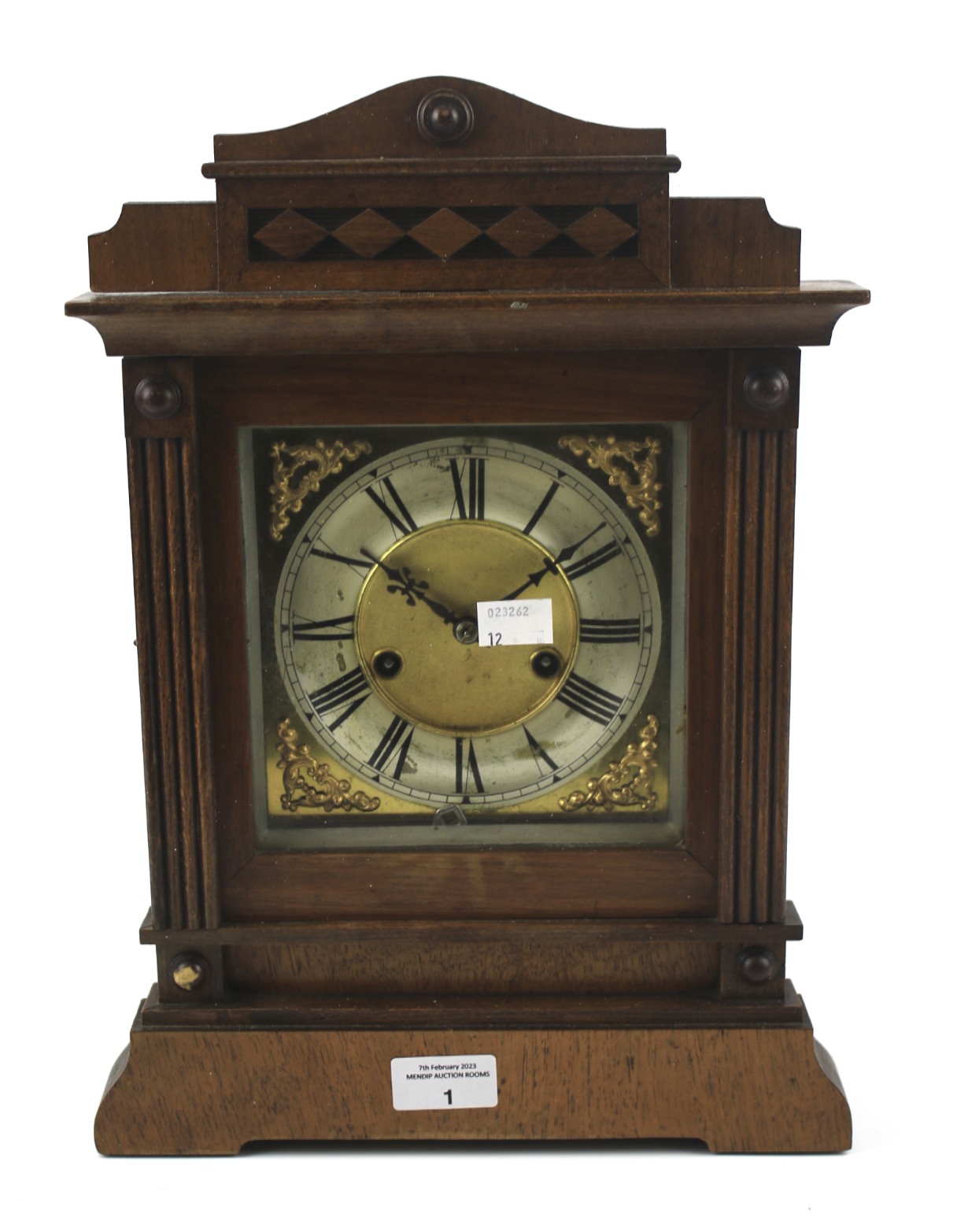 A 20th century mantel clock.