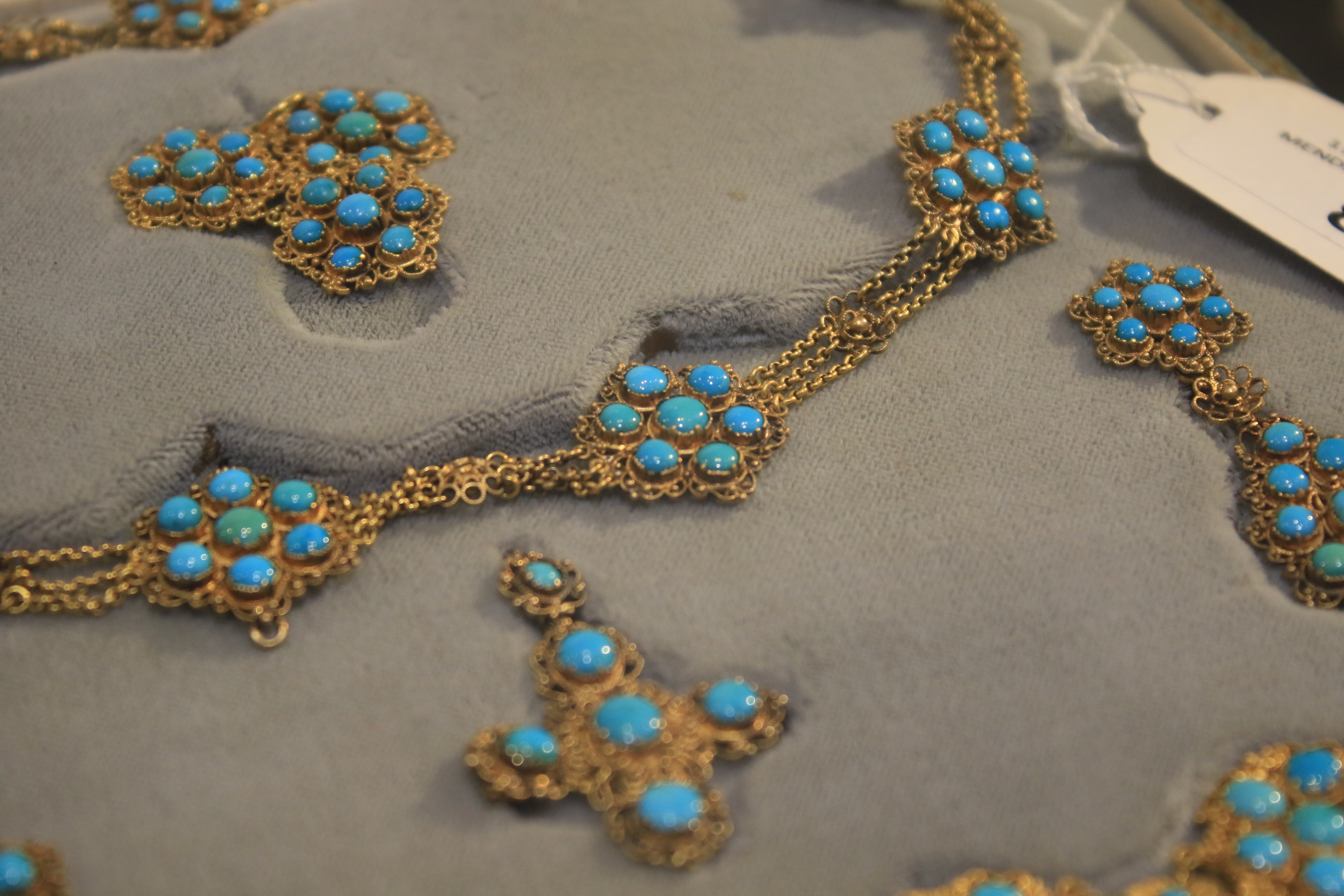 A late 19th/early 20th century gold and turquoise cluster parure in early Victorian style. - Image 8 of 9