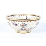 A Continental porcelain Chinese Export style bowl, early 20th century.