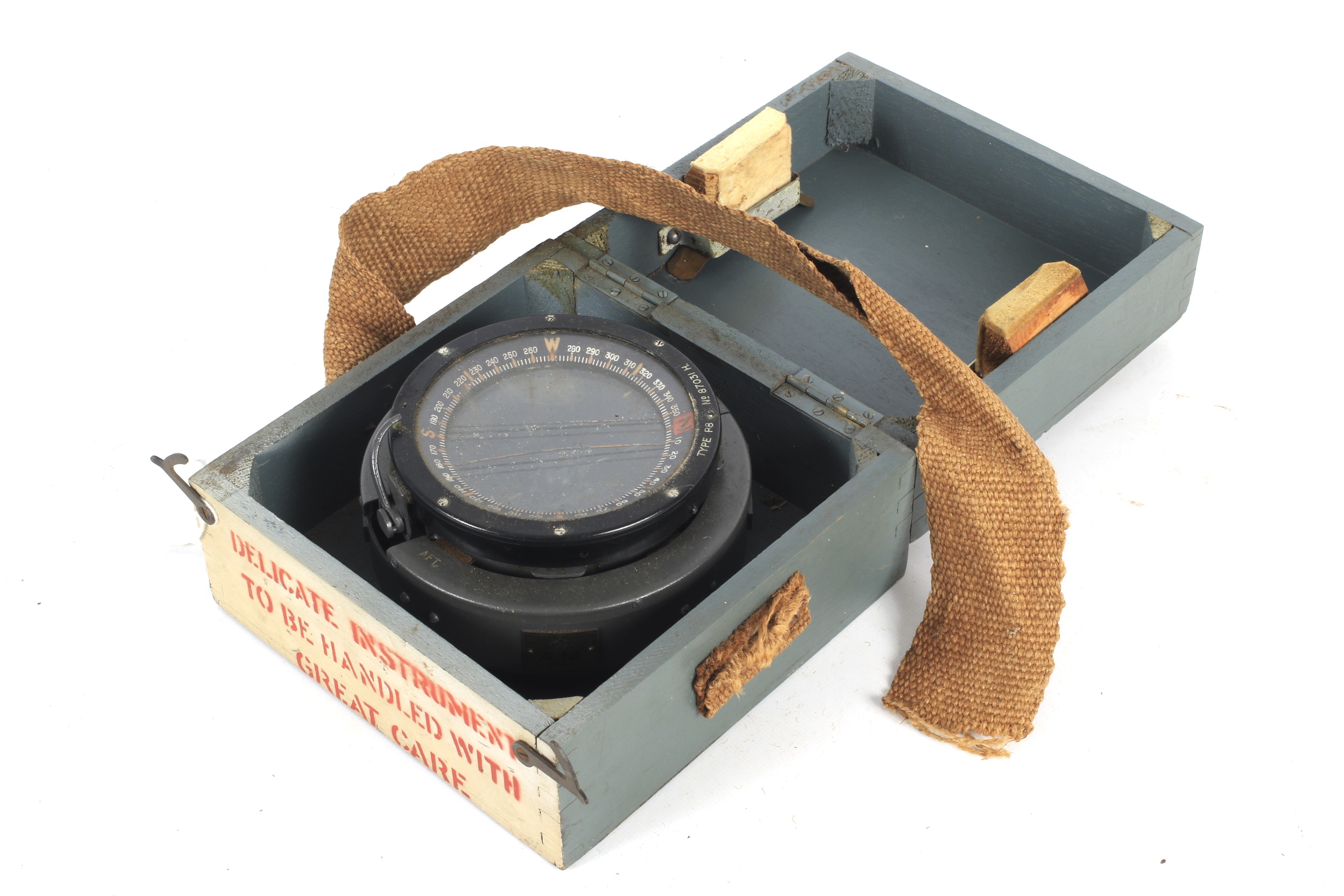 A military AFT compass TYPE P8, No 87031 H. In a wooden case.