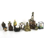 A group of assorted Oriental items inclu