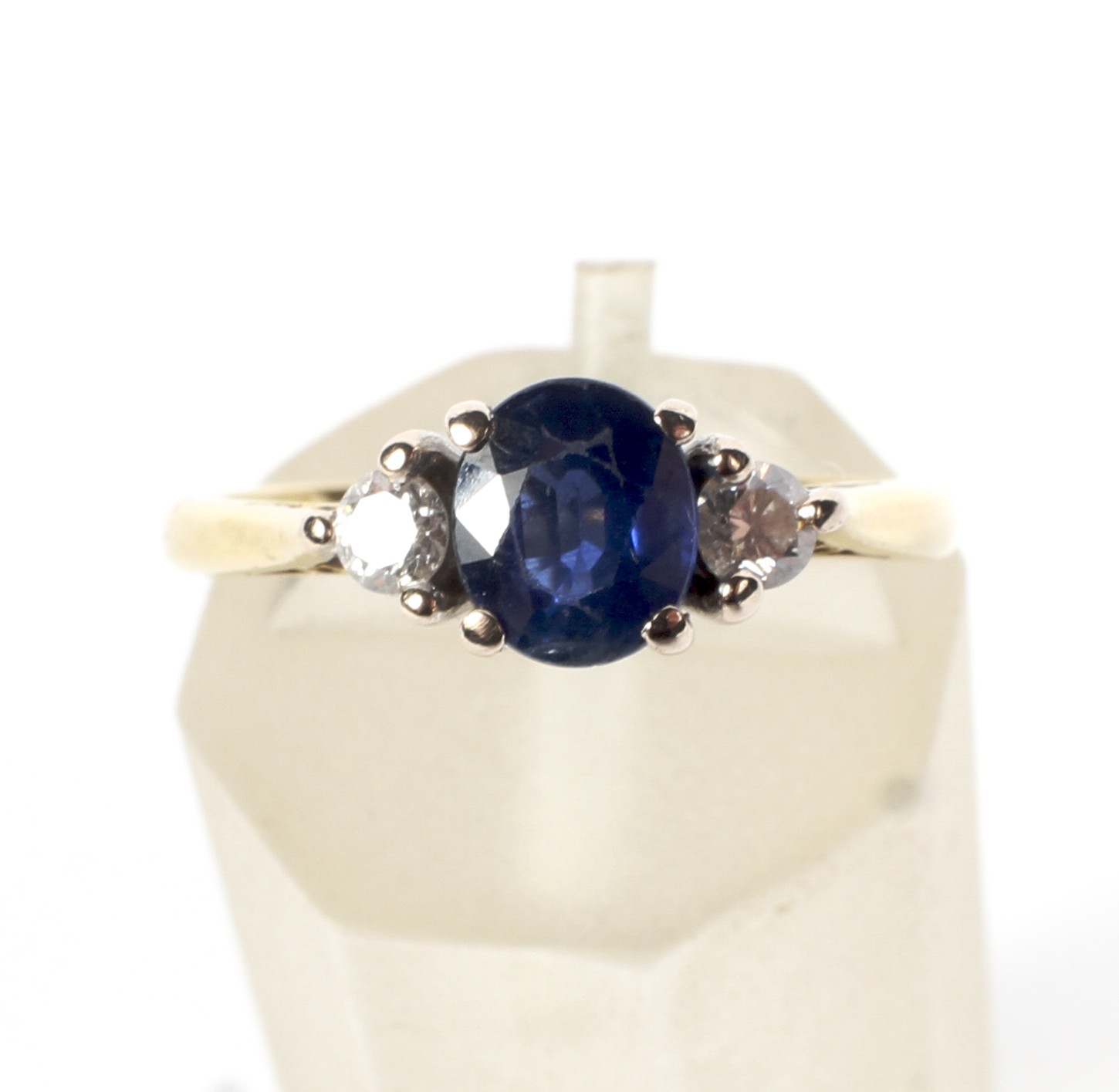 A modern 18ct gold, sapphire and diamond - Image 2 of 2