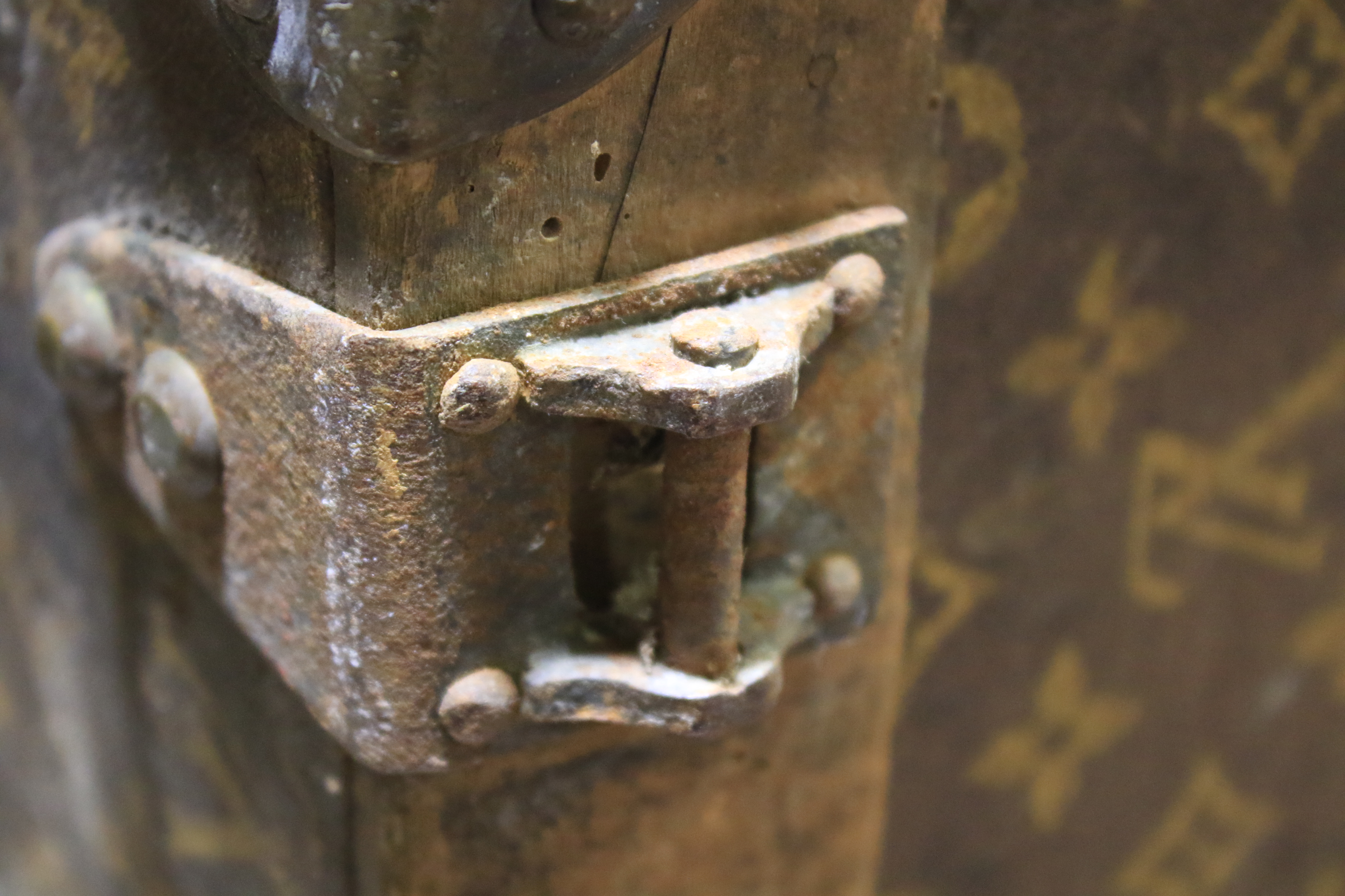 An early 20th century Louis Vuitton travelling trunk. - Image 15 of 26