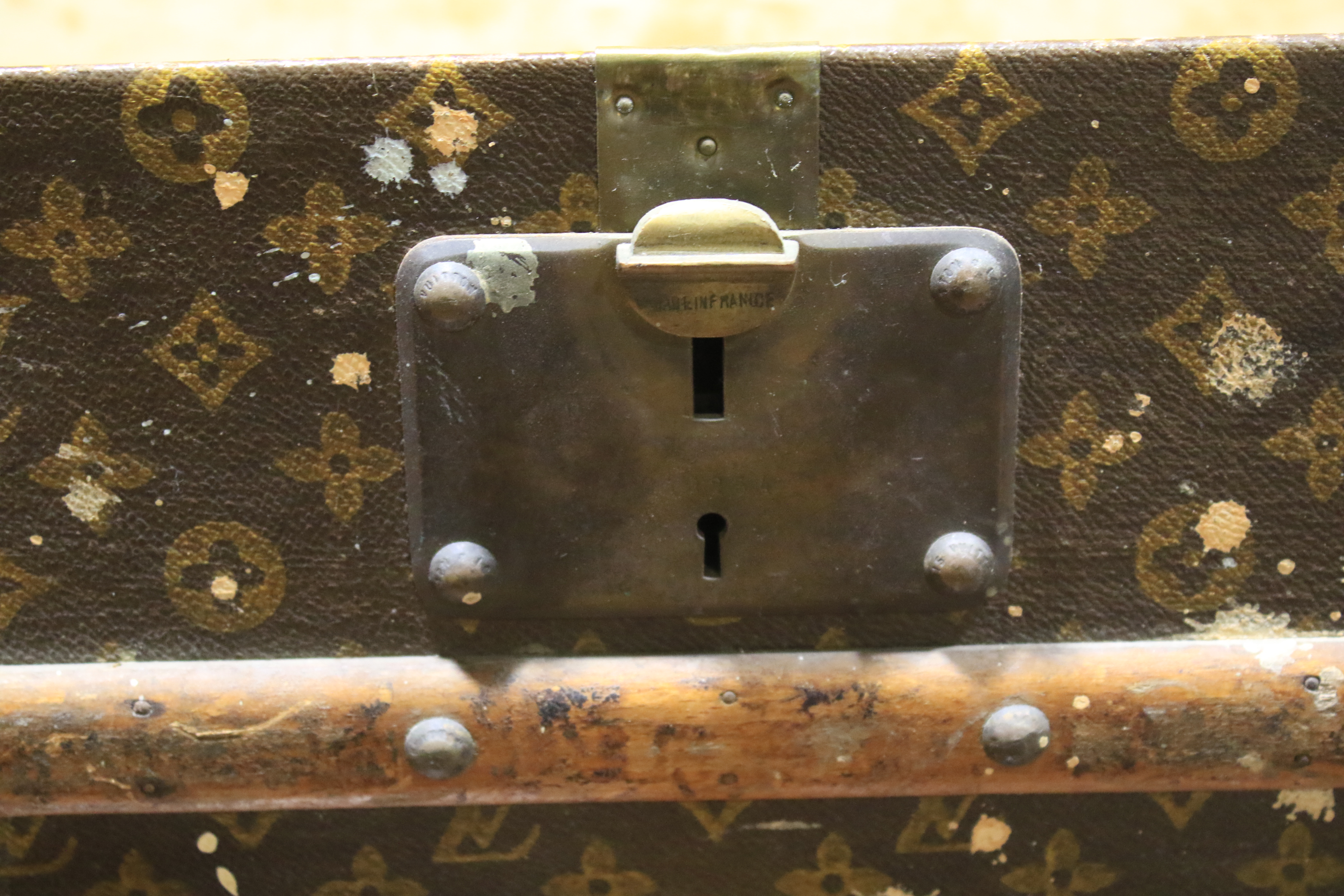 An early 20th century Louis Vuitton travelling trunk. - Image 25 of 26