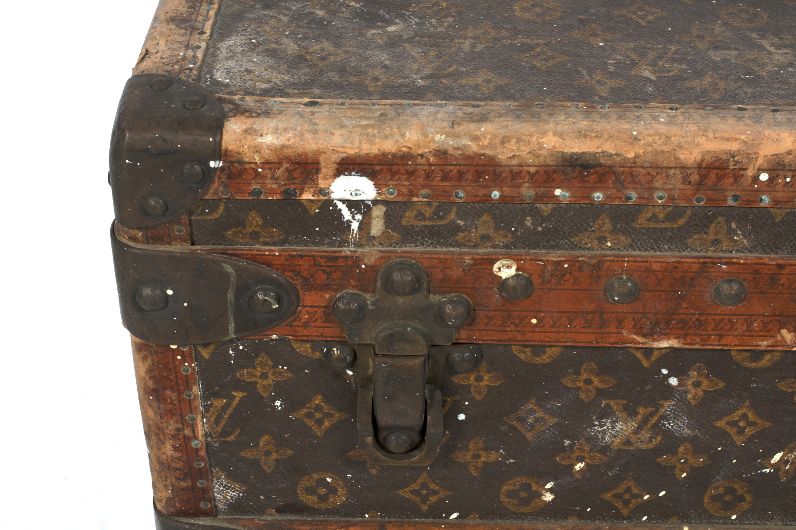 An early 20th century Louis Vuitton travelling trunk. - Image 4 of 26
