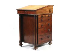 Early 19th Century rosewood Davenport.