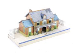 A French Hornby O Gauge No 2 tinplate station.