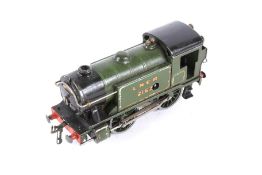 A Hornby O gauge tinplate clockwork locomotive. 0-4-0, LNER livery, no.