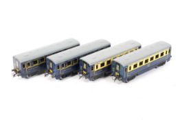 Four French Hornby O gauge bogie coaches.