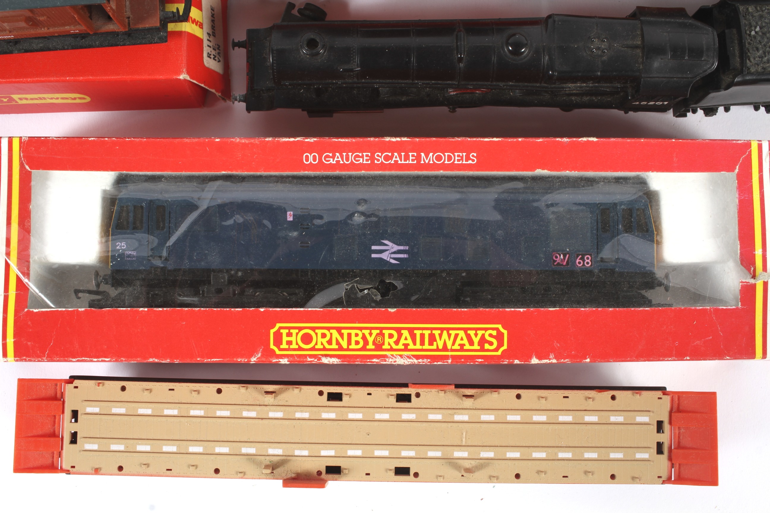 00 Gauge Tri-ang/Hornby collection. - Image 2 of 2