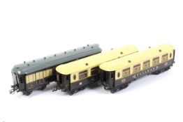 Three Hornby O gauge No 2 Pullman carriages.