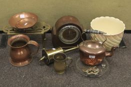 A quantity of assorted vintage household and kitchenalia items.