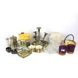 A quantity of assorted collectable glass and ceramics.