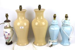 Collection of five table lamp bases. Consisting of two pairs and one other. Max.