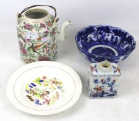 Four pieces of 19th/20th century oriental ceramics.