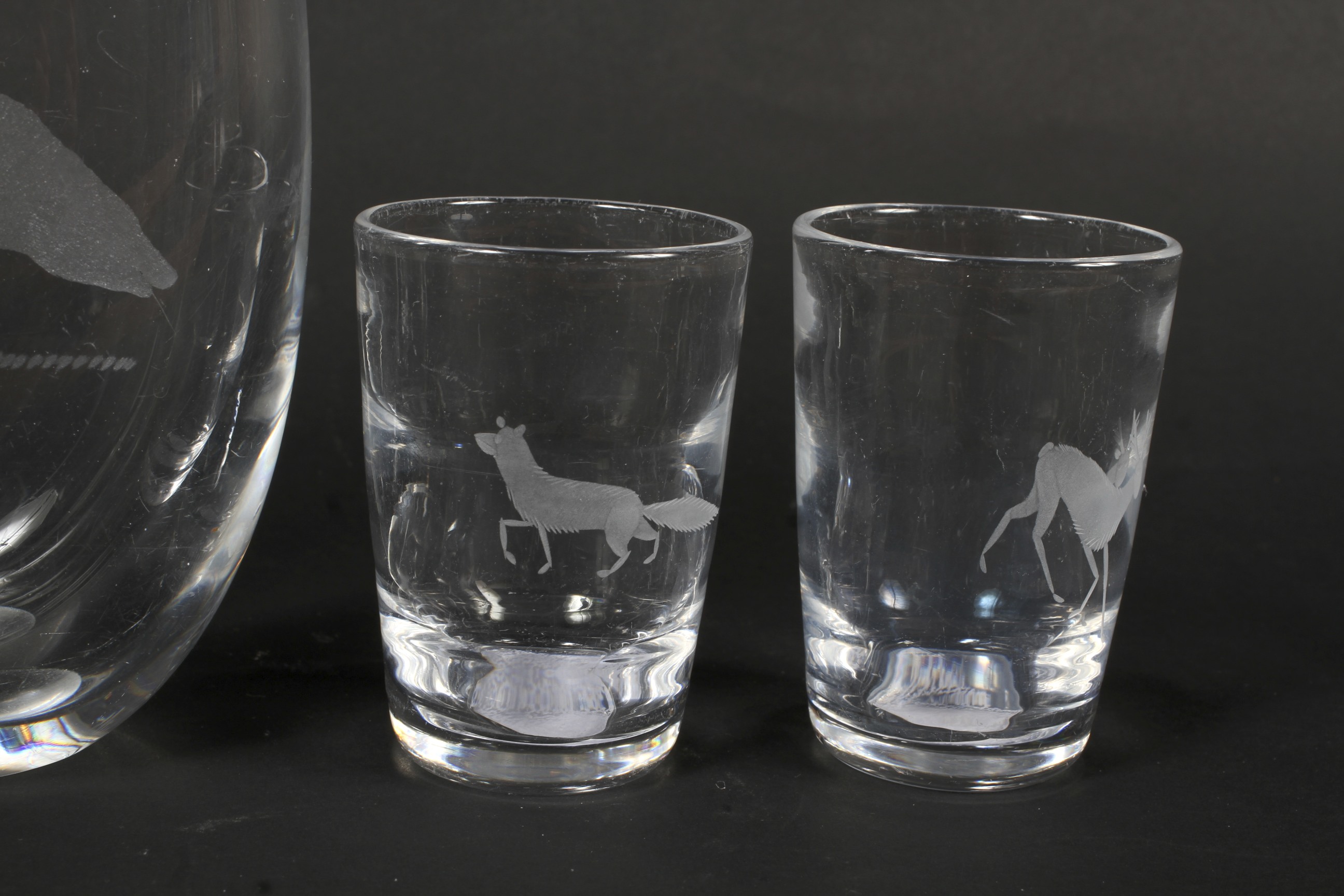 A mid-century Magnor (Norwegian) engraved glass vase and a set of four Kosta (Swedish) engraved - Image 2 of 4