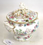 A Minton tureen in the 'Indian Tree' pattern.
