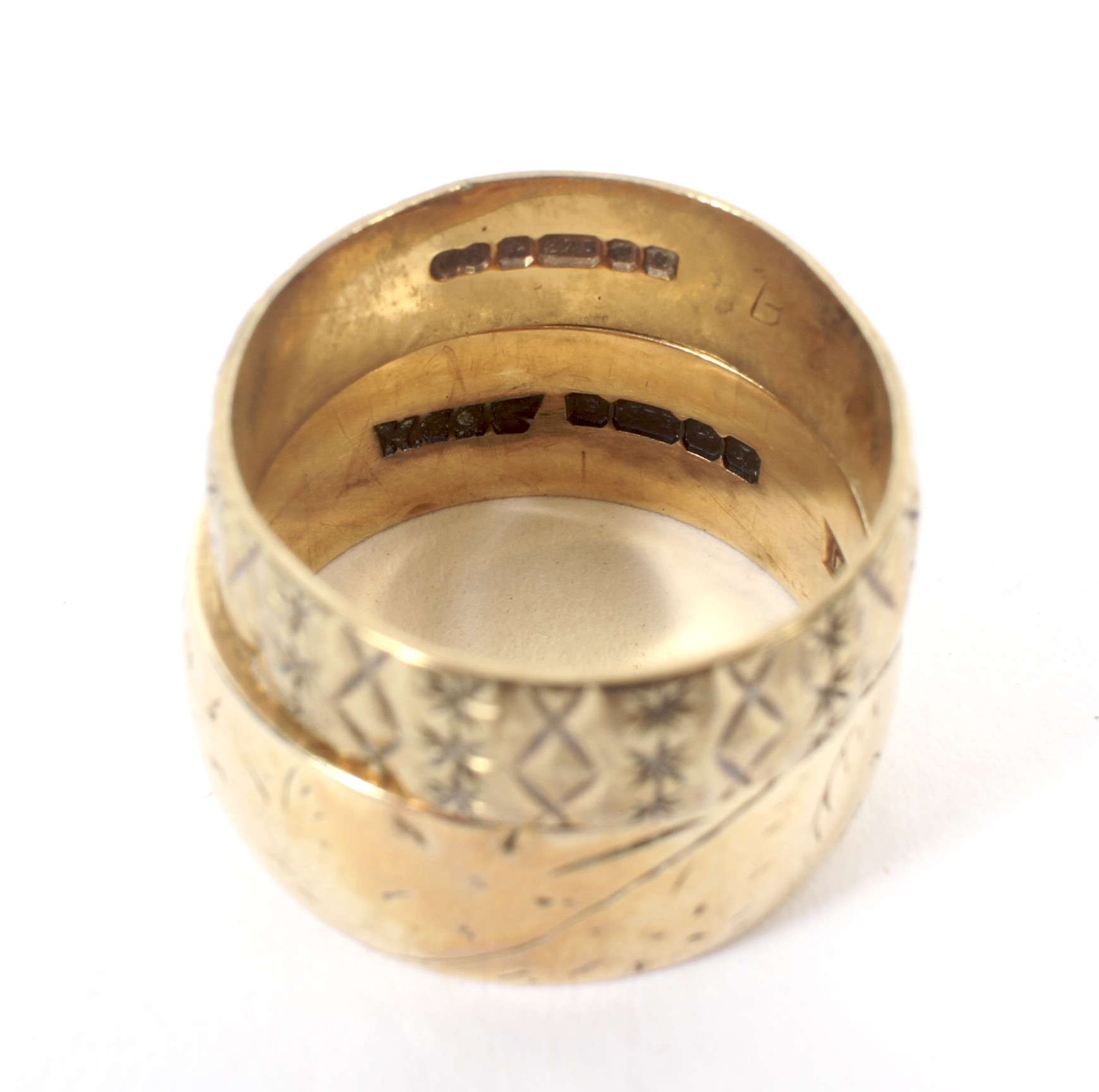 Two 9ct gold wedding bands. - Image 2 of 2