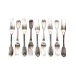 Nine William IV silver fiddle pattern dessert forks.