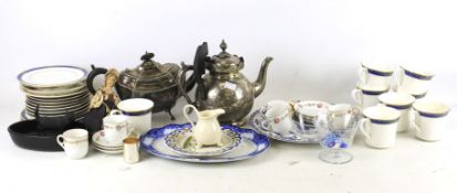 An assortment of 19th century and later collectables.