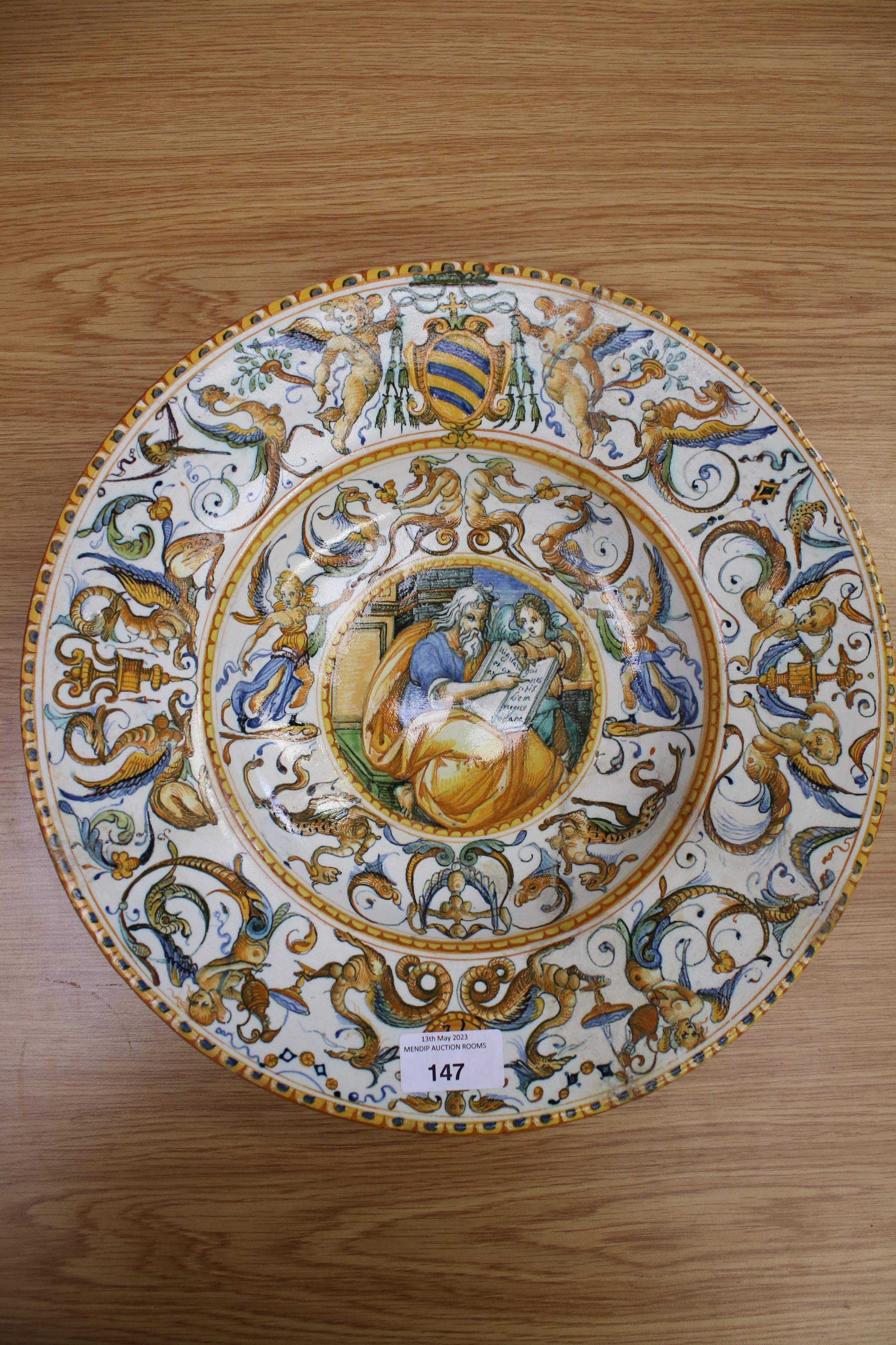 An Urbino maiolica armorial dish, circa 1600, perhaps Patanazzi workshop. - Image 3 of 18