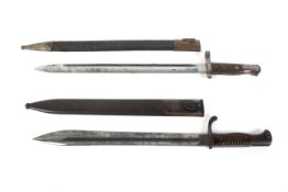 Bayonnet : A Spanish model 1896 knife bayonet and scabbard marked Artillia..