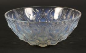 R Lalique : an opalescent circa 1925 glass bowl,