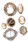 A collection of jewellery to include a Victorian oblong citrine brooch.