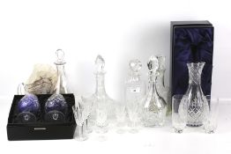 A collection of assorted 20th century miscellaneous glassware.