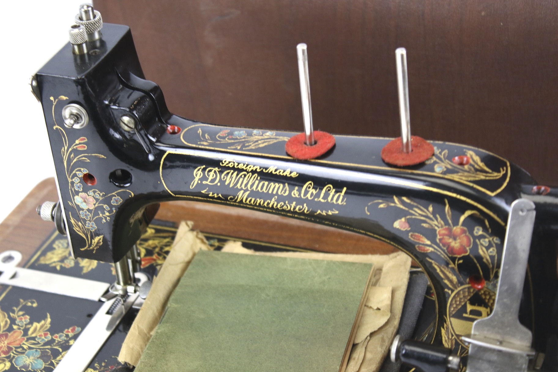 A vintage hand crank sewing machine cased. By Williams & Co. - Image 2 of 2