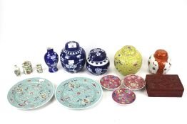 A group of assorted Oriental ceramics and collectables.