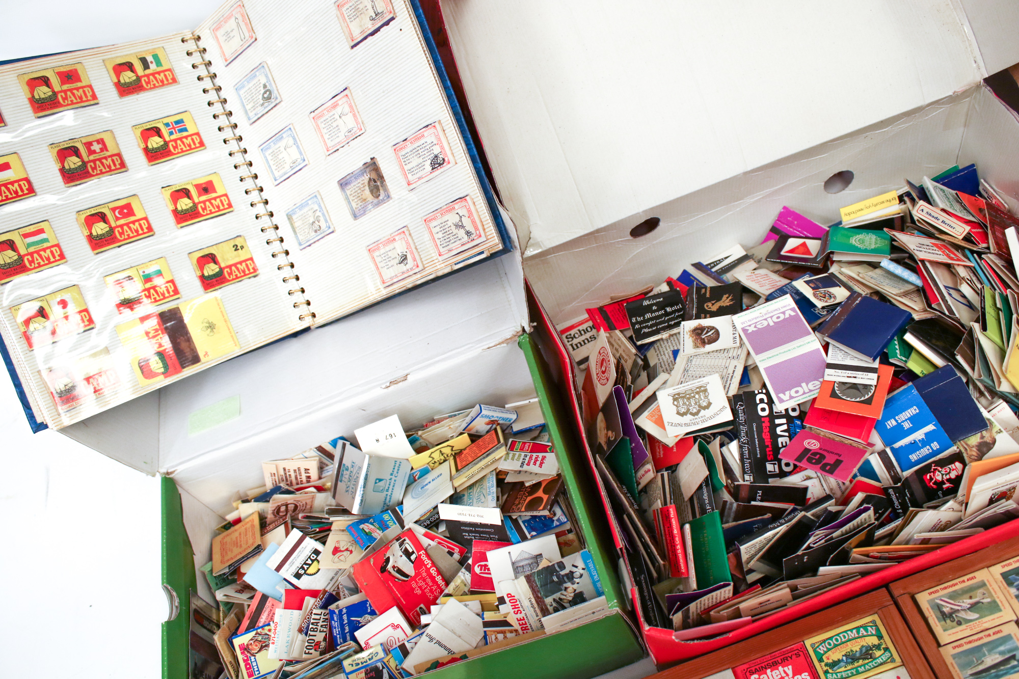 A large collection of vintage matchboxes and match books. - Image 3 of 4