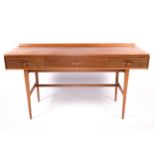 Vintage / Retro : ROBERT HERITAGE for Archie Shine "Hamilton" mid-century teak console table/desk.